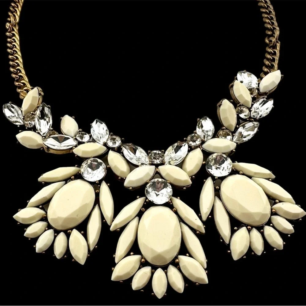 NWT J. Crew Necklace in Beige Off-White with Rhinestones & Gold-tone Chain